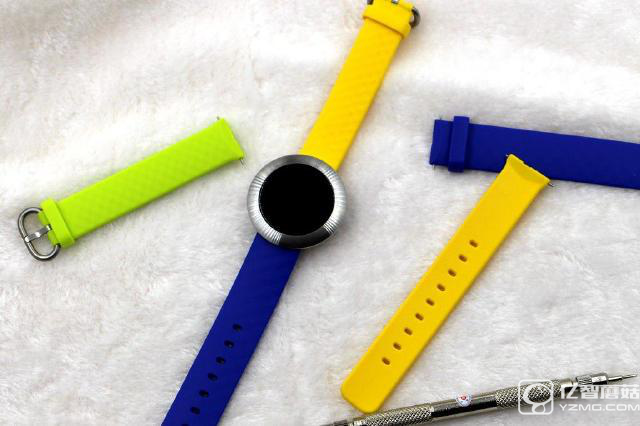 榮耀手環zero青春版上手評測 這個夏天戴著它上山下海