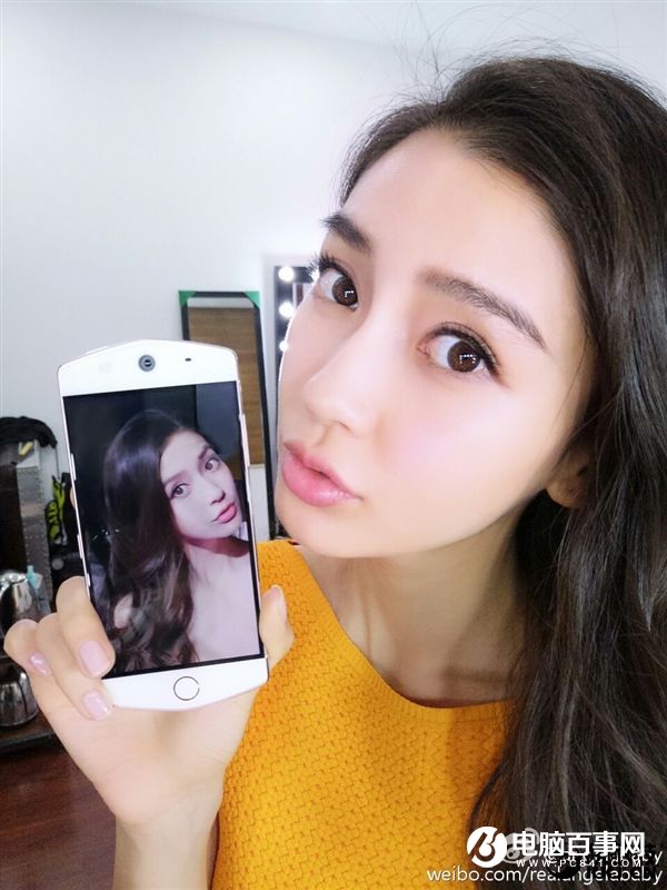 Angelababy曬美圖M6自拍照 雖美但不會買！