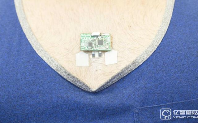 酷不酷 這個傳感器可以監測汗水來分析心率