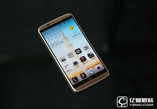 中興AXON天機7評測:進步的不只有型號