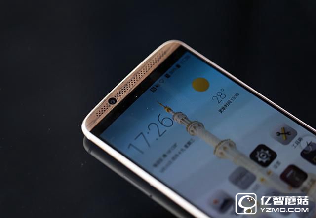 中興AXON天機7評測:進步的不只有型號