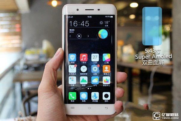 樂Max 2和vivo Xplay5哪個好?vivo Xplay5與樂Max 2區別對比