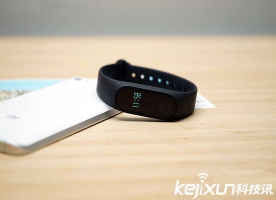 小米手環(huán)2暴力拆解:有屏幕才是王道!