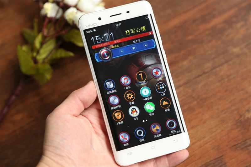 6G內存+驍龍820+雙曲面屏!vivo Xplay5旗艦版評測