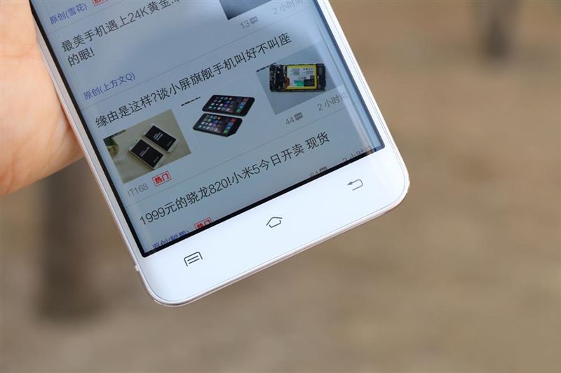 6G內存+驍龍820+雙曲面屏!vivo Xplay5旗艦版評測