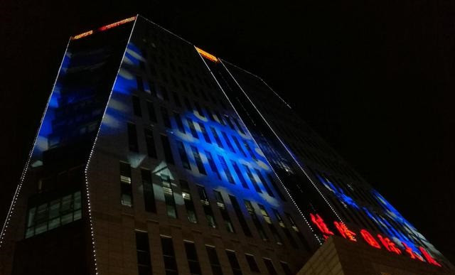 華為榮耀V8評測：全網通版綜合體驗最好