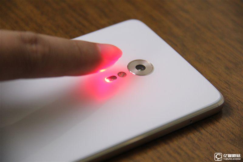 ZUK Z2 Pro旗艦版深度評測：0.05mm全球最窄黑邊！