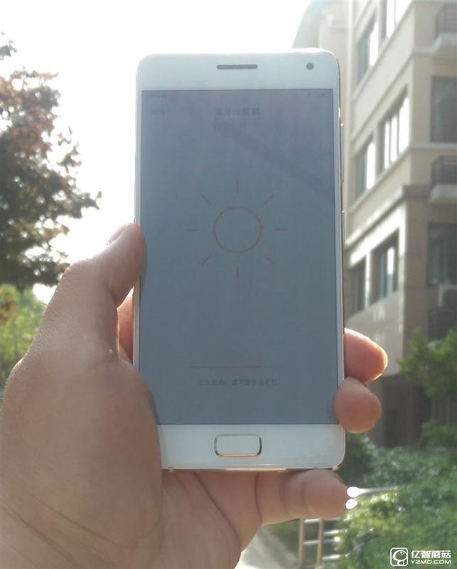 ZUK Z2 Pro旗艦版深度評測：0.05mm全球最窄黑邊！