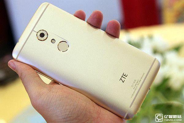 中興AXON天機7和中興AXON天機max哪個好?中興AXON天機7和中興AXON天機max對比評測 中興,AXON,天機7,AXON7