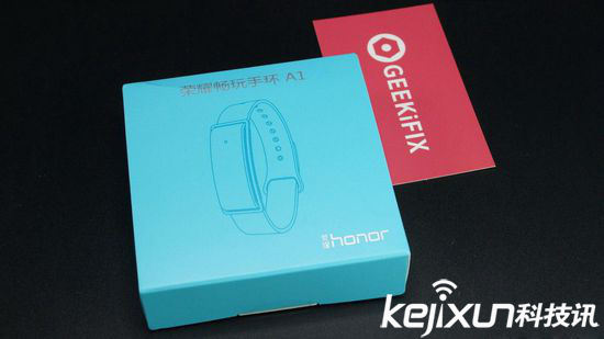 華為榮耀暢玩手環A1揭秘： 果然不是蓋的