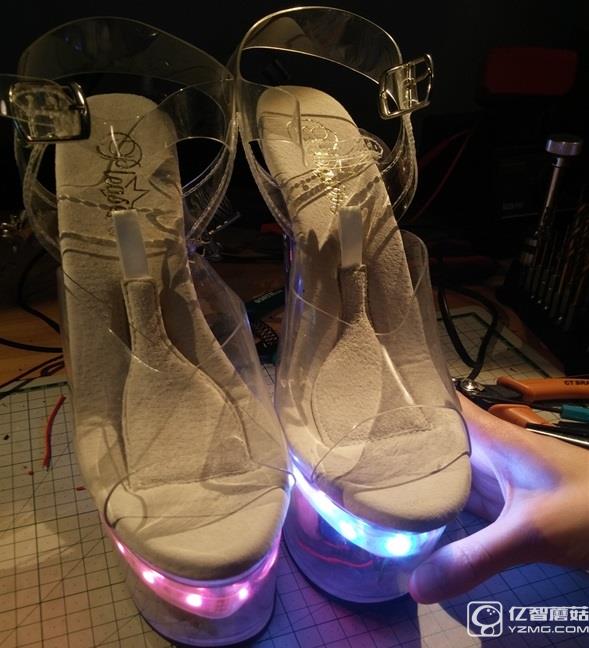 最性感爆乳中國女極客走紅:私照火辣閃瞎眼