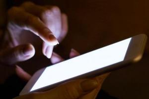 一條短信就能盜走你的賬戶密碼 黑客是怎么做到的？