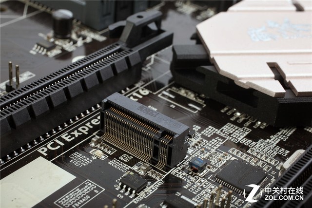 親民款曝光 七彩虹戰斧旗艦新品上市