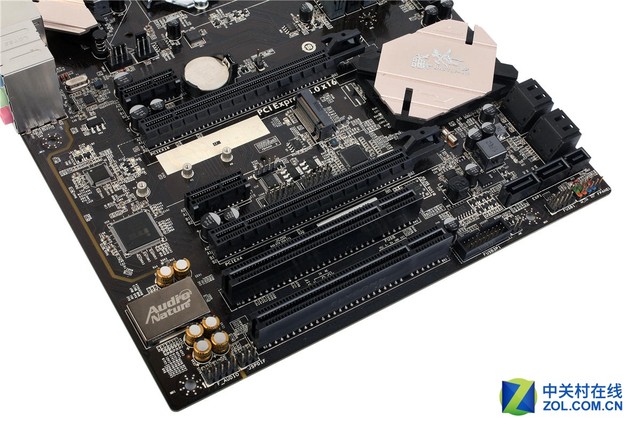 親民款曝光 七彩虹戰斧旗艦新品上市