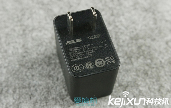 華碩ZenWatch2智能手表開箱評測 造型剛勁硬朗