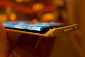 蘋果剛剛拿到曲面屏專利 iPhone 7無緣