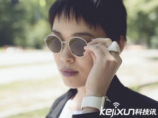 智能指環能求救 新奇智能穿戴層出不窮
