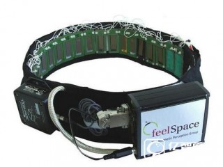 feelSpace智能腰帶路癡必備：不用手機也能為你指路