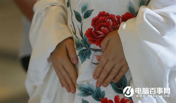 中國最美女機器人亮相：古色古香 美艷動人！