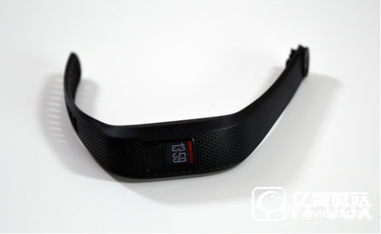 佳明Vivofit 3：一款體面的運(yùn)動(dòng)手環(huán)