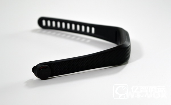 佳明Vivofit 3：一款體面的運(yùn)動(dòng)手環(huán)
