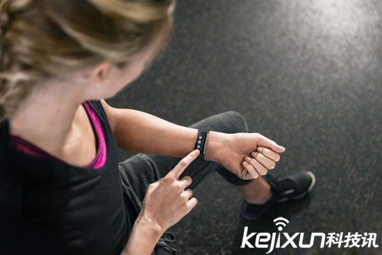 微軟手環2開始治病 更新固件治療它的耗電過快