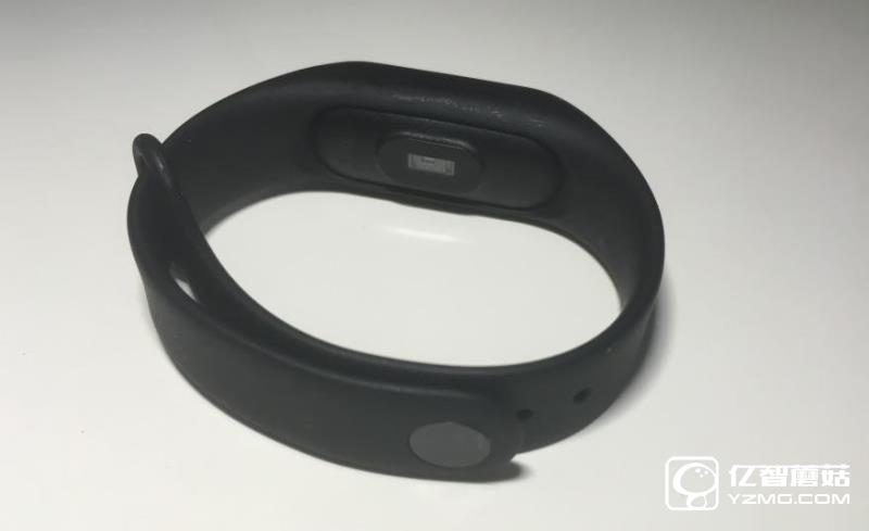 兼顧實用與逼格—小米手環(huán)2