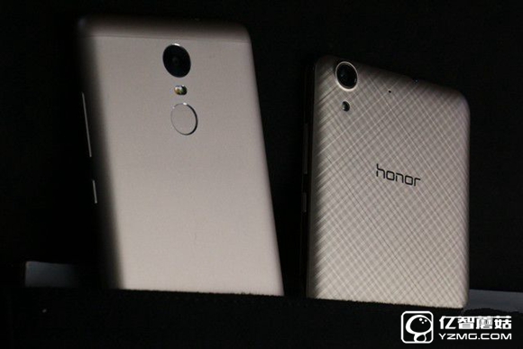 尖phone對決:榮耀5A PK 紅米Note 3(暫不發布)