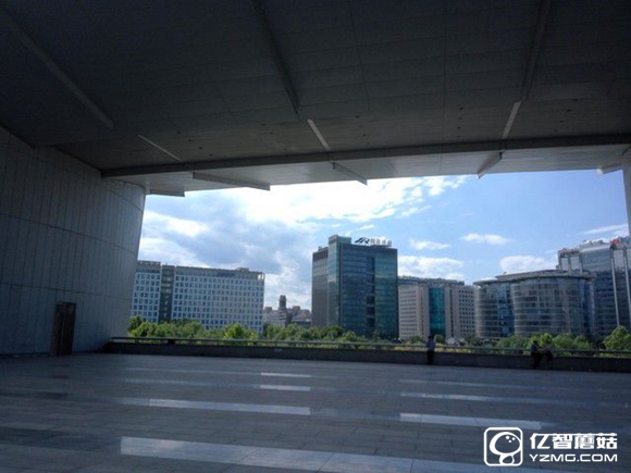 尖phone對決:榮耀5A PK 紅米Note 3(暫不發布)