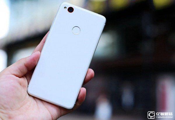 nubia Z11和Z11 mini哪個好看 外觀對比