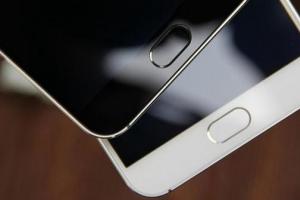 為什么國產手機越做越像？