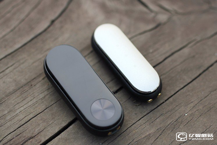 小米手環(huán)2、小米手環(huán)1對比評測 它很好可是很難搶