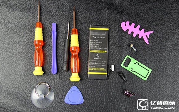 蘋果手機怎么換電池？iPhone5更換電池圖文教程