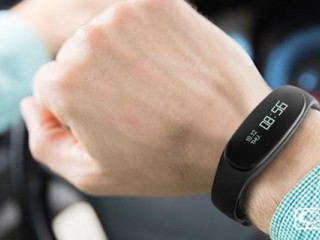 bong 3 HR智能手環怎么樣？心率血氧即時監測