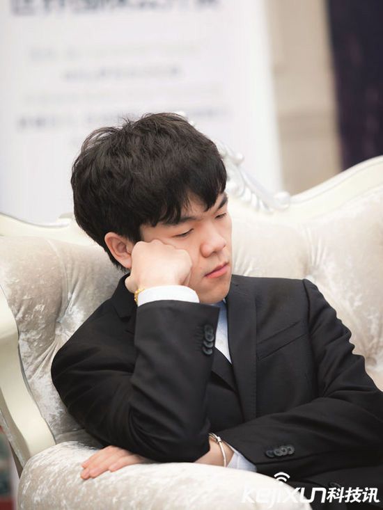 阿爾法狗圍棋世界登頂 柯潔與阿爾法終將一戰(zhàn)