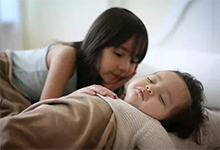 智能穿戴監(jiān)測睡眠靠譜嗎？ 智能穿戴靠什么監(jiān)測？