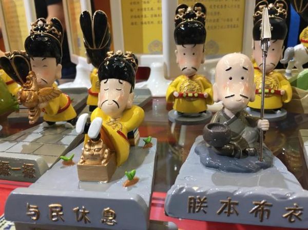 故宮淘寶將推出原創IP“朱八八”，據說，這個“鞋拔子臉”的朱八八造型也有據可查。