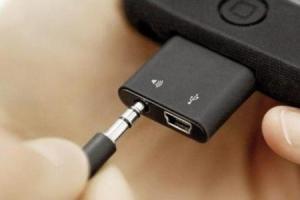 不送耳機(jī) iPhone7只提供Lighting適配器