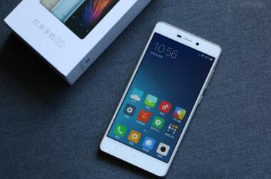 超大電量+極速快充的手機推薦 從此告別“自動關(guān)機”