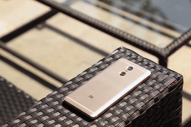 小米雙鏡頭紅米Pro正式發(fā)布 售價(jià)1499元起