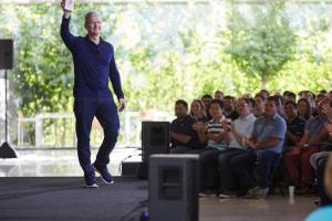 iPhone全球銷量突破10億部 你貢獻(xiàn)了幾部？