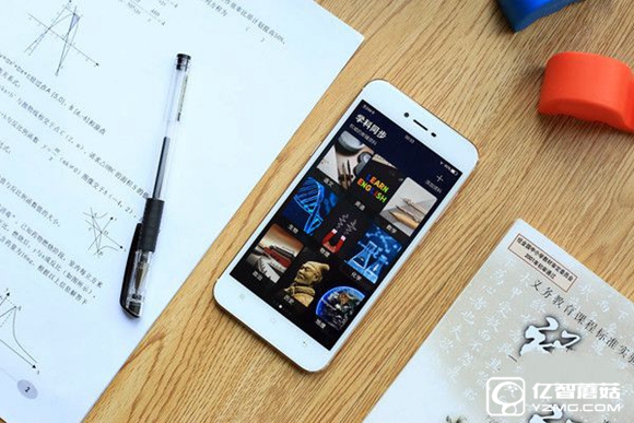 imoo學習手機 imoo學習手機