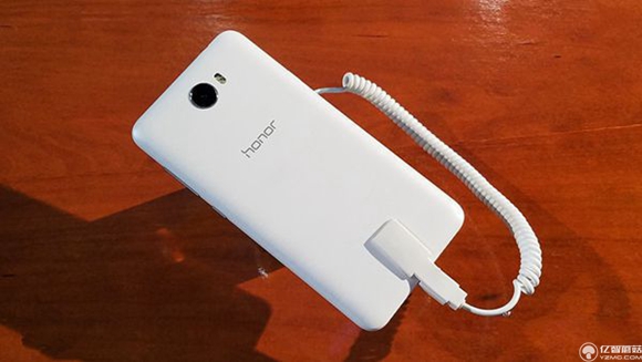 八月千元機哪款好?2016年8月值得買的千元手機推薦