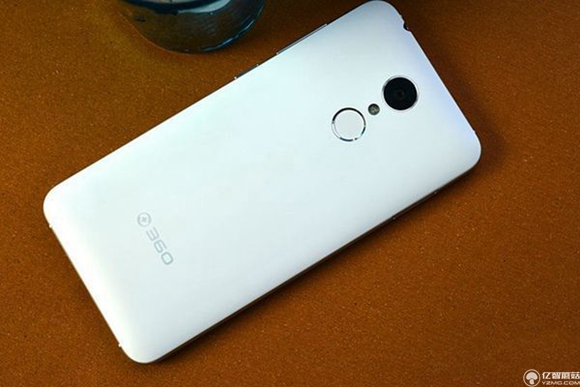 八月千元機哪款好?2016年8月值得買的千元手機推薦