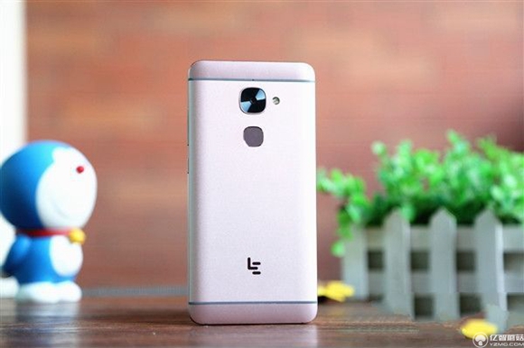 八月千元機哪款好?2016年8月值得買的千元手機推薦