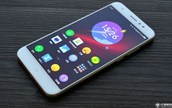 八月千元機哪款好?2016年8月值得買的千元手機推薦