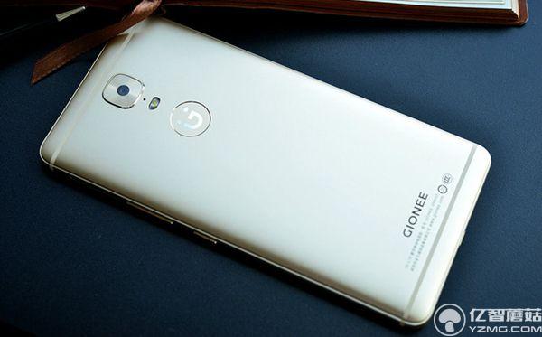 八月旗艦機哪款好 2016年8月值得買的旗艦手機推薦