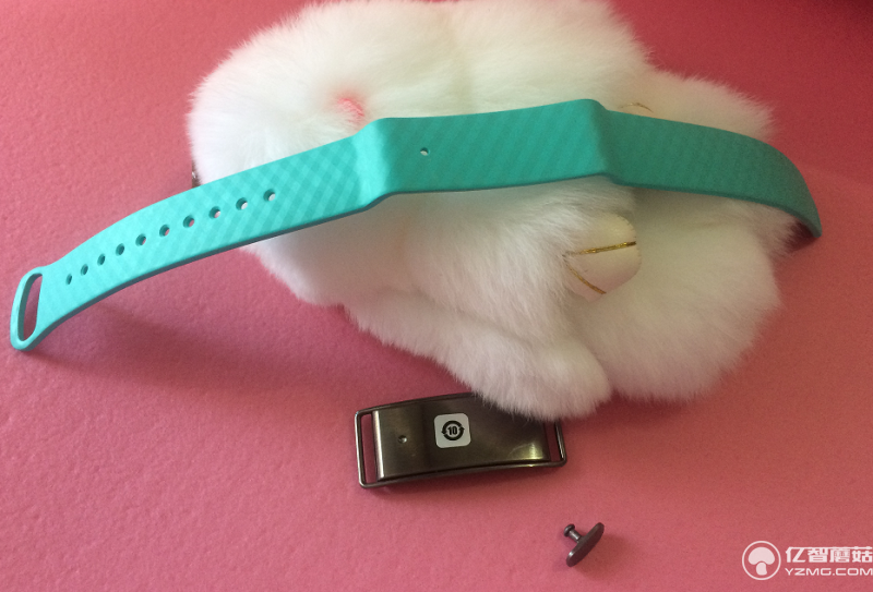 華為榮耀暢玩手環A1實物評測+高清圖賞 能夠紫外線監測我會告訴你