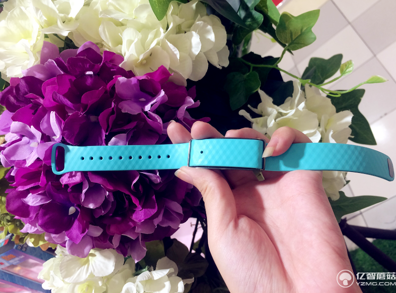 華為榮耀暢玩手環A1實物評測+高清圖賞 能夠紫外線監測我會告訴你