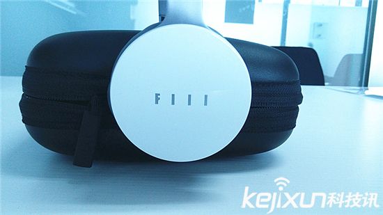 FIIL DIVA耳機體驗評測:律動時尚的智能降噪耳機